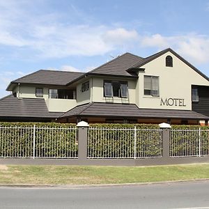 Quantum Lodge Motor Inn